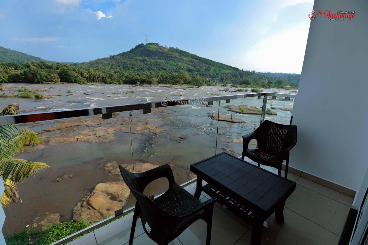 The Anchorage Athirapilly Resort อทิราพาลลี ภายนอก รูปภาพ